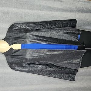 Eileen Fisher 100% Tussah Silk Open Front Textured jacket Size-Med Black